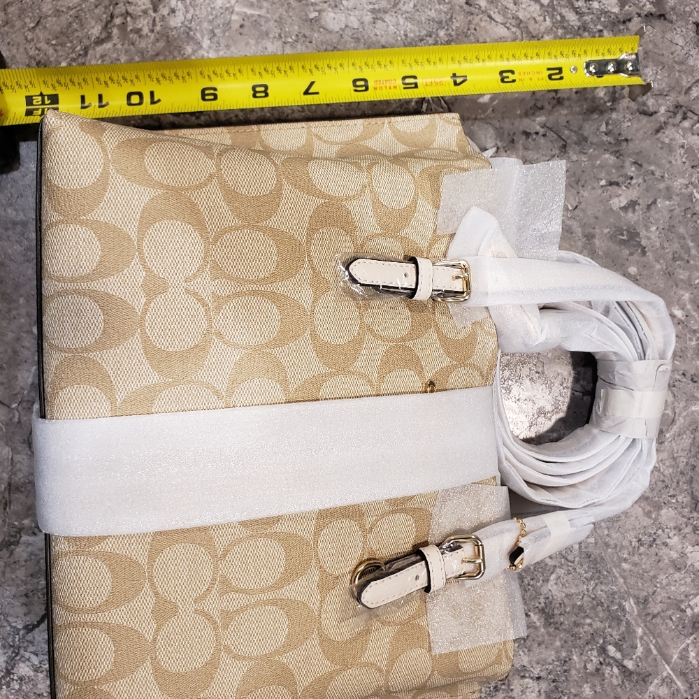 Coach purse - Picture 7 of 11
